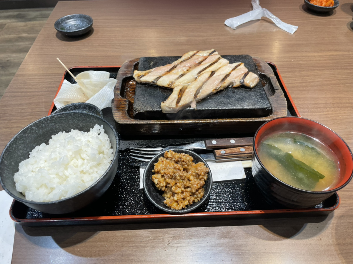 すたみなブタミンステーキ