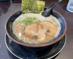 博多らーめん しん のとんこつしょうゆラーメン