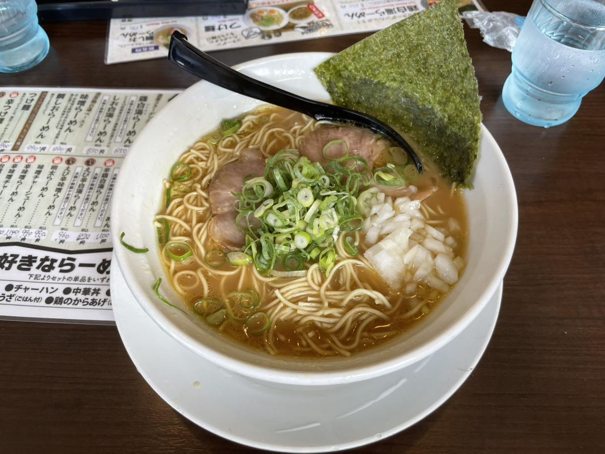 鶏白湯ラーメンの麺大盛り