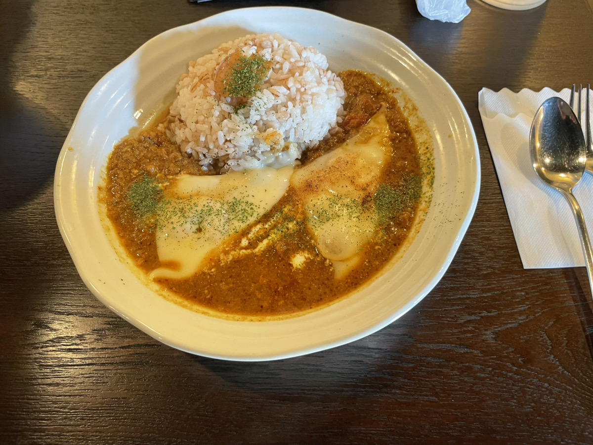 エビとチーズのカレーライス