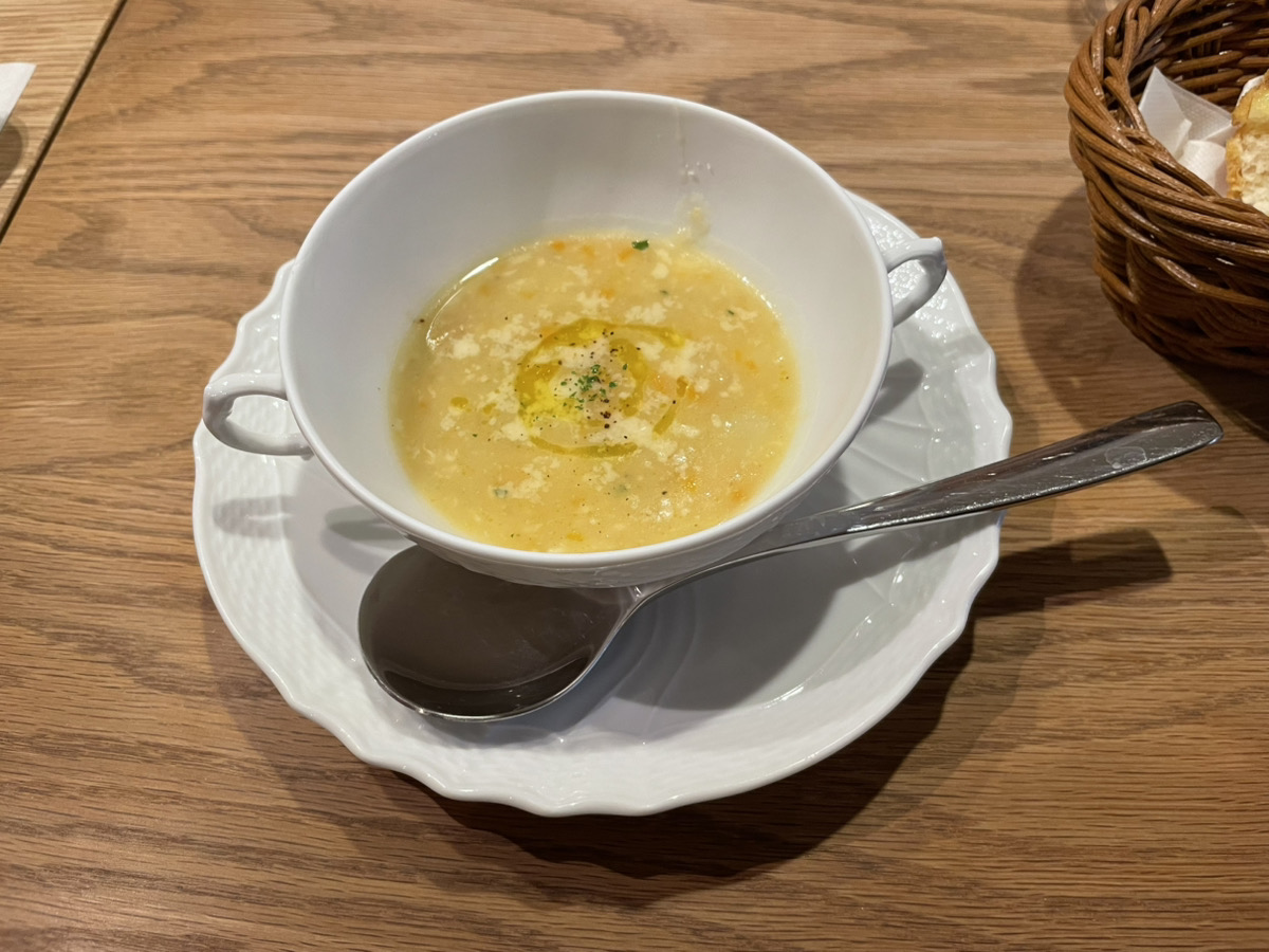 ジノビリ（GinoBili）半田市のスープ